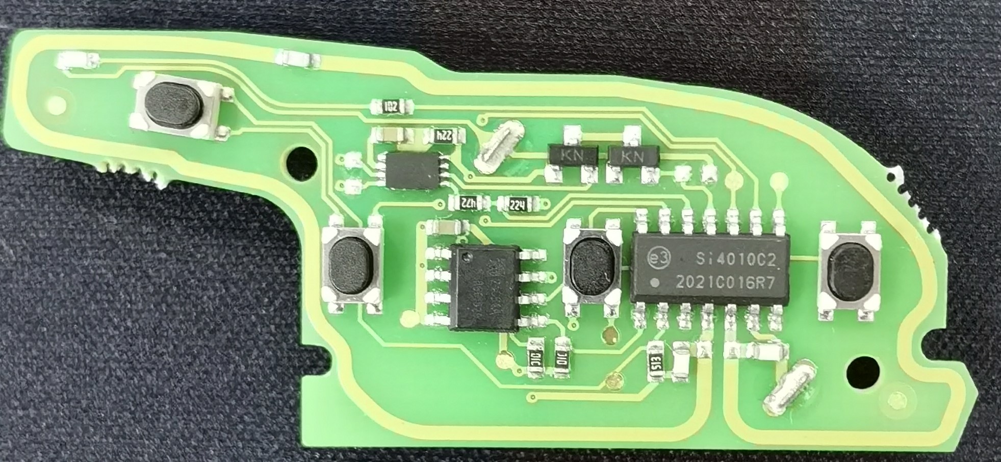 SI4010C2設計遙控器PCB